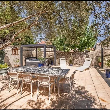 Comme Evidence 빌라