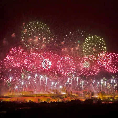 Villa Comme Evidence