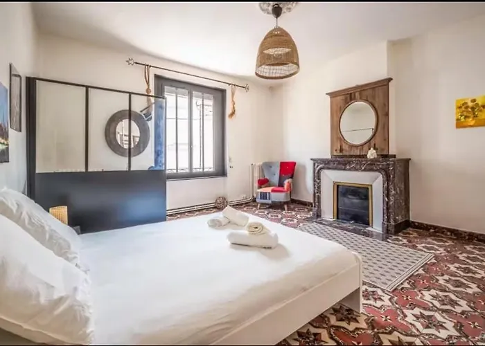 Comme Evidence Villa